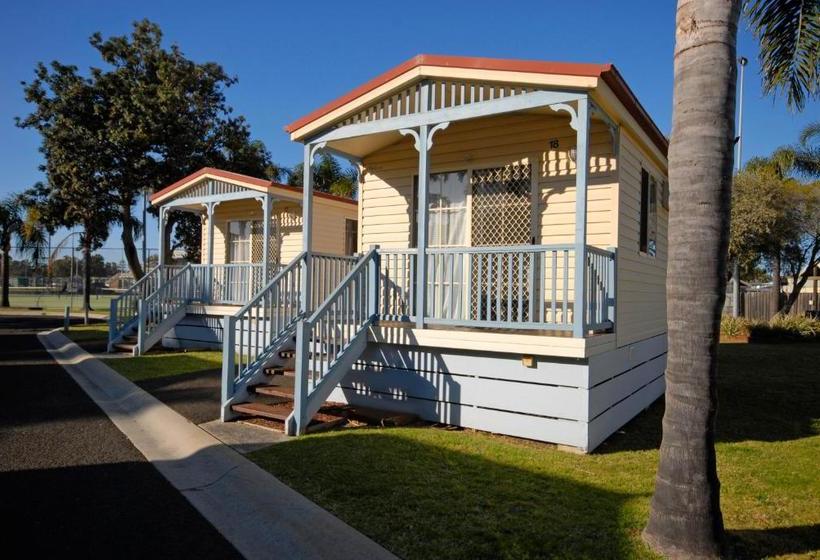 استراحتگاه Barrack Point Holidays