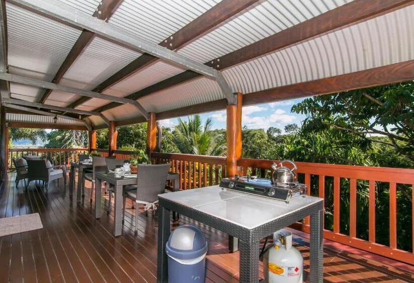 Daintree Manor B&b