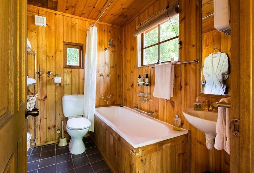 Отель Braeside Mount Macedon Country Retreat Bed And Breakfast