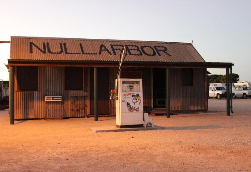 בית מלון כפרי Nullarbor Roadhouse