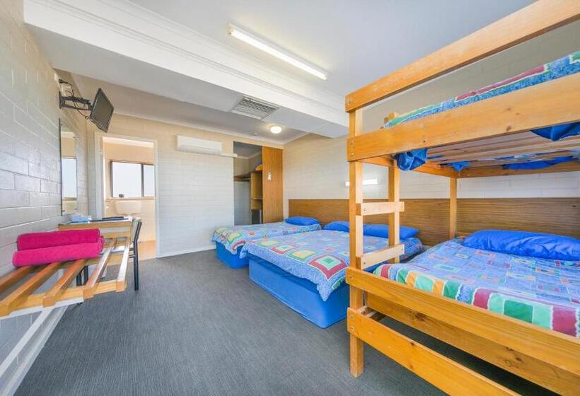 בית מלון כפרי Nullarbor Roadhouse