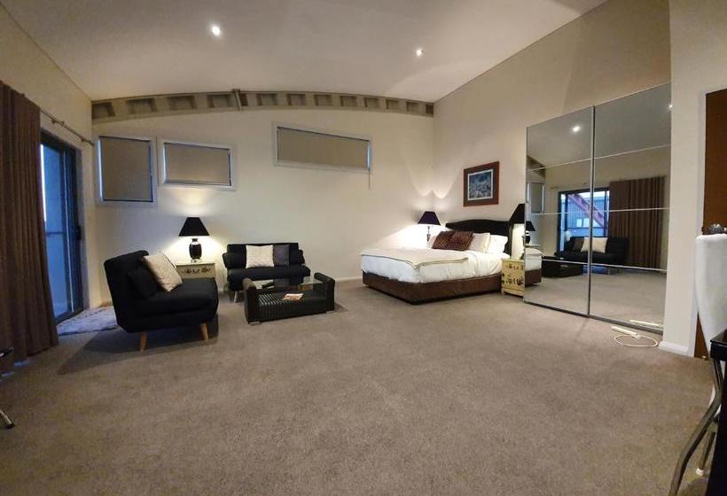 مبيت وإفطار Hangar House Mudgee