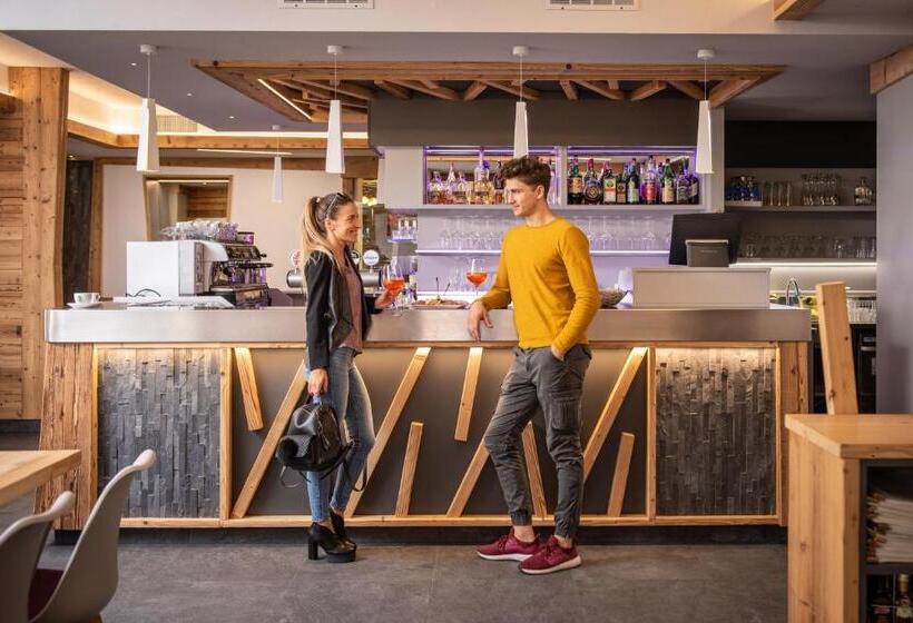 בית מלון כפרי Ghezzi