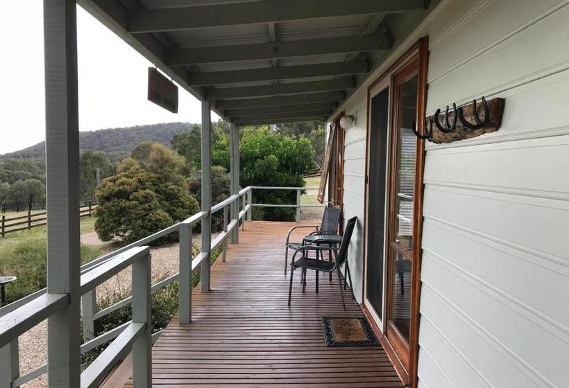 בית מלון כפרי Warby Cottage