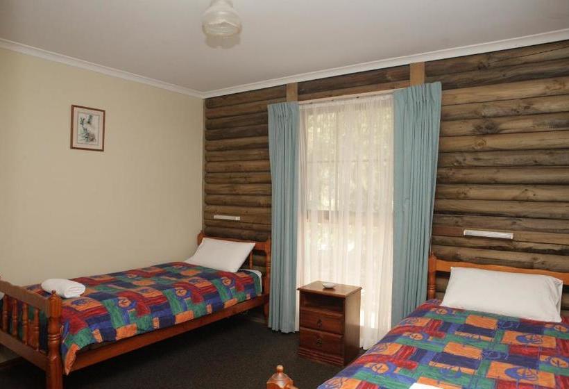 אתר נופש Halls Gap Log Cabins