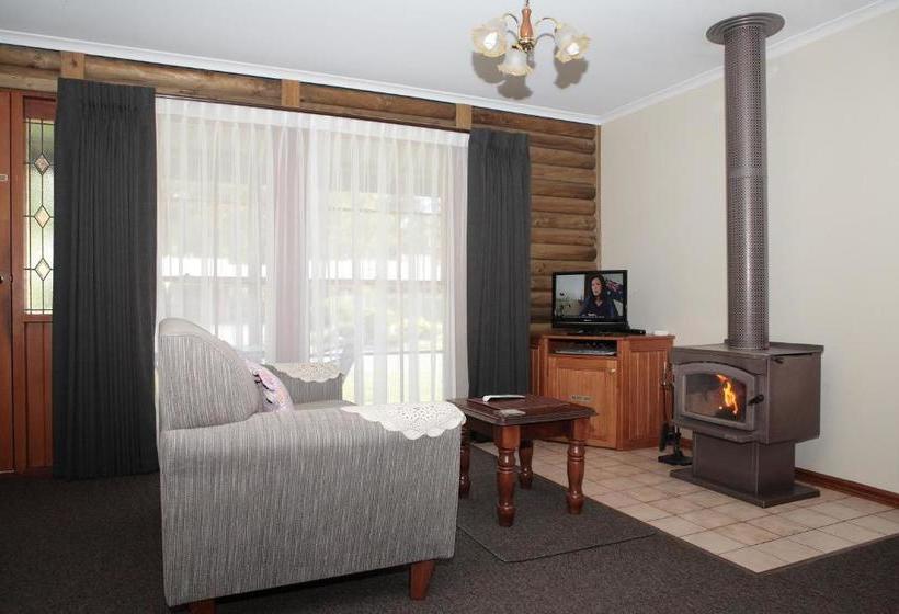 אתר נופש Halls Gap Log Cabins
