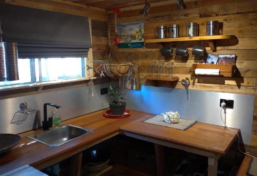 هاستل Alice's Secret Travellers Inn