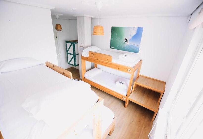 هاستل Latas Surf House
