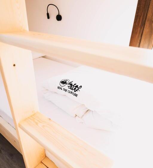 هاستل Latas Surf House