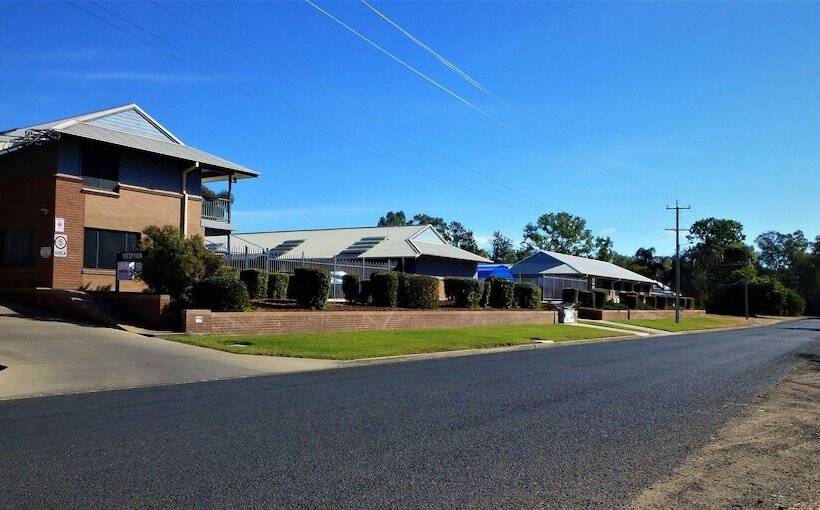 Albert Motel