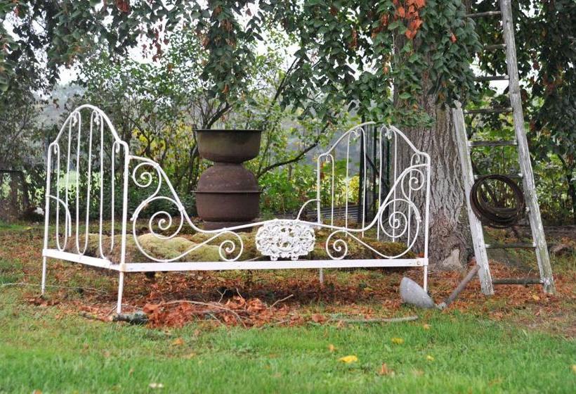 مبيت وإفطار Chambres Et Tables D'hôtes Le Voriou