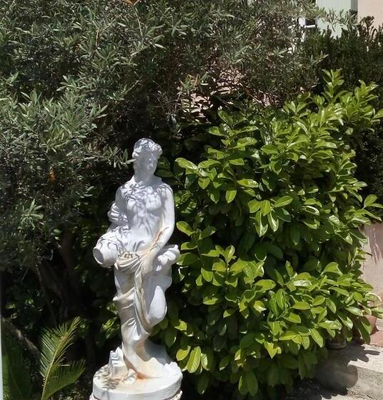 تختخواب و صبحانه Hote Aix Centre Garage Piscine