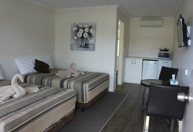 Centrepoint Motel
