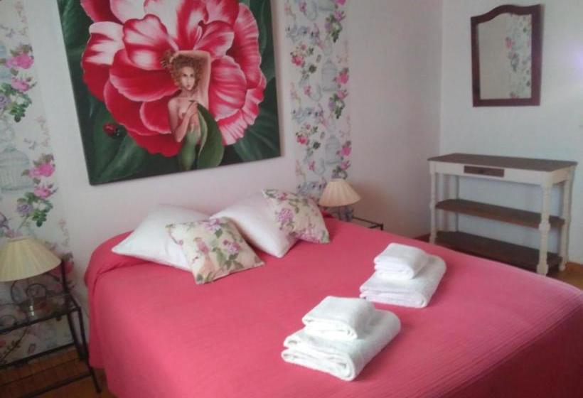 Hospedaria Moiras Encantadas