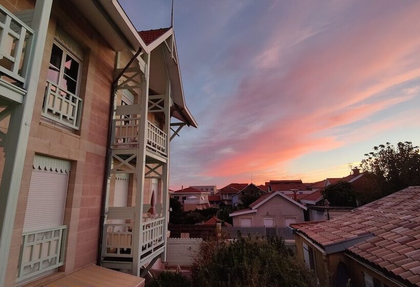호텔 Hôtel Michelet Plage