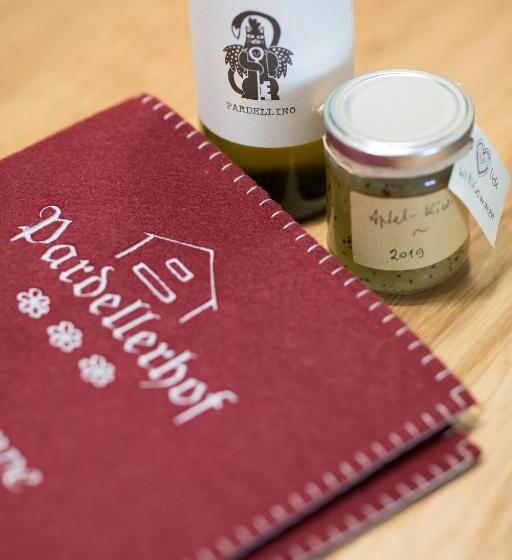 בית מלון כפרי Weingut Pardellerhof