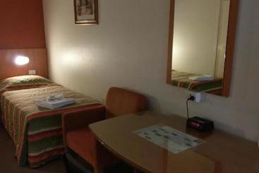 Motel Monaco