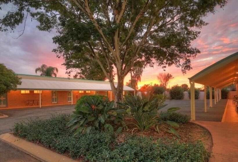 汽车旅馆  Mulga Country Motor Inn