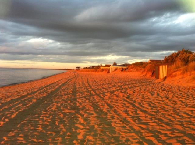 Пансион Award Winning Beach Front Retreat