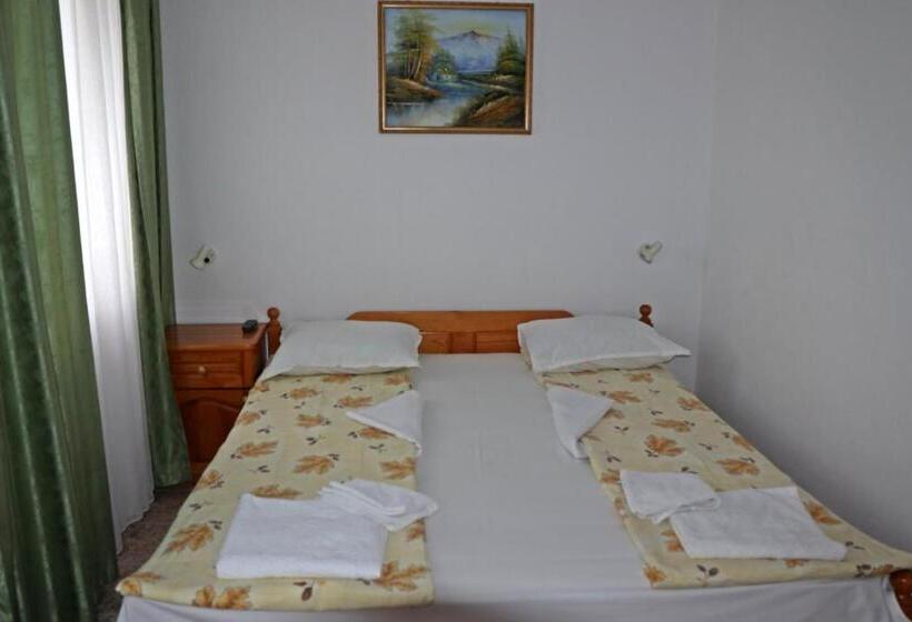 پانسیون Guest House Kostadinovi