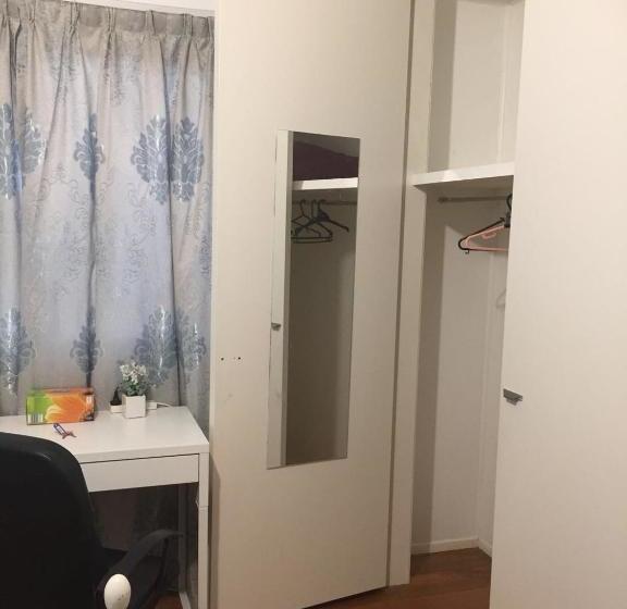 Пансион Doncaster Westfield Home Stay