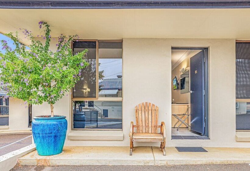 Stagecoach Inn Motel