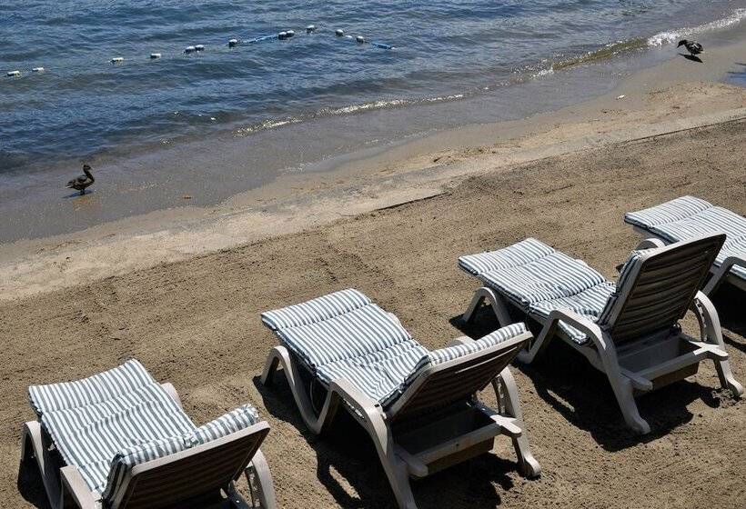 هاستل Lake Crest Inn