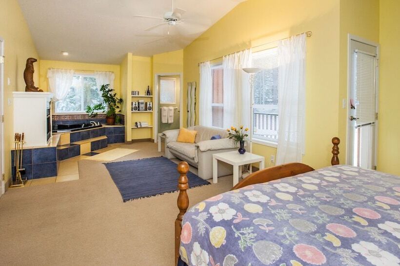مبيت وإفطار Mulvehill Creek Wilderness Inn