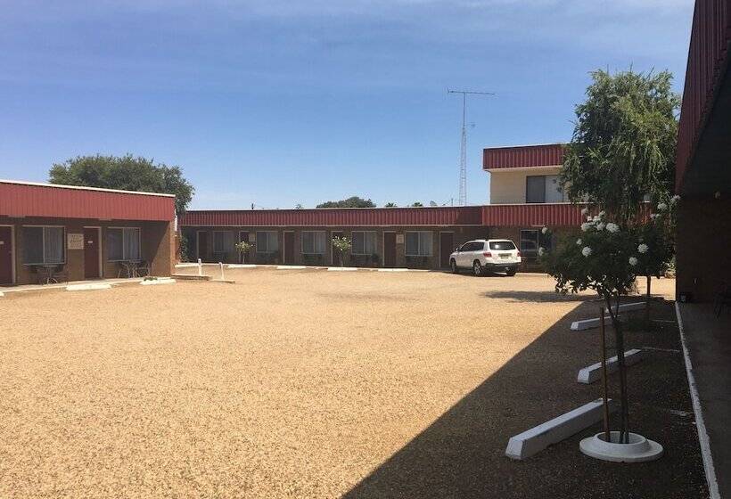 Camellia Motel