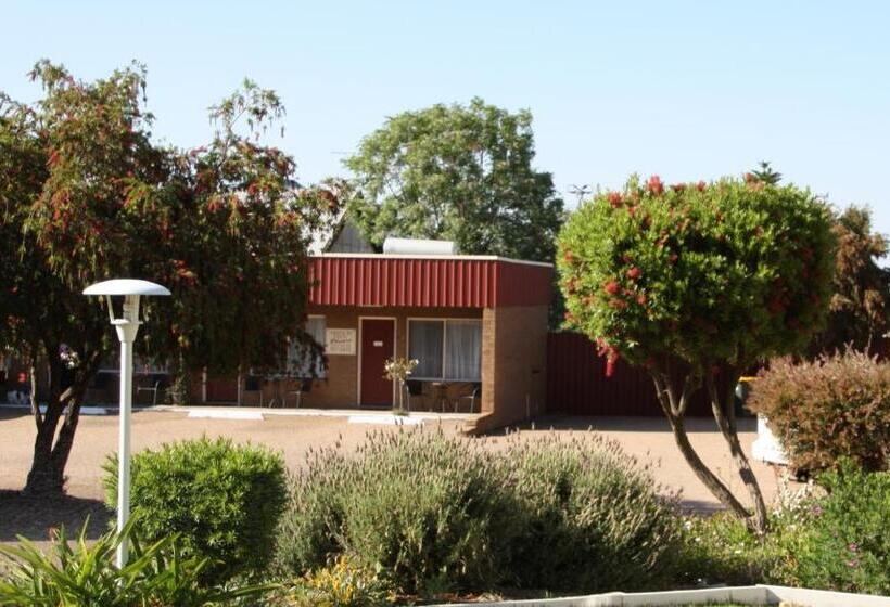 Camellia Motel