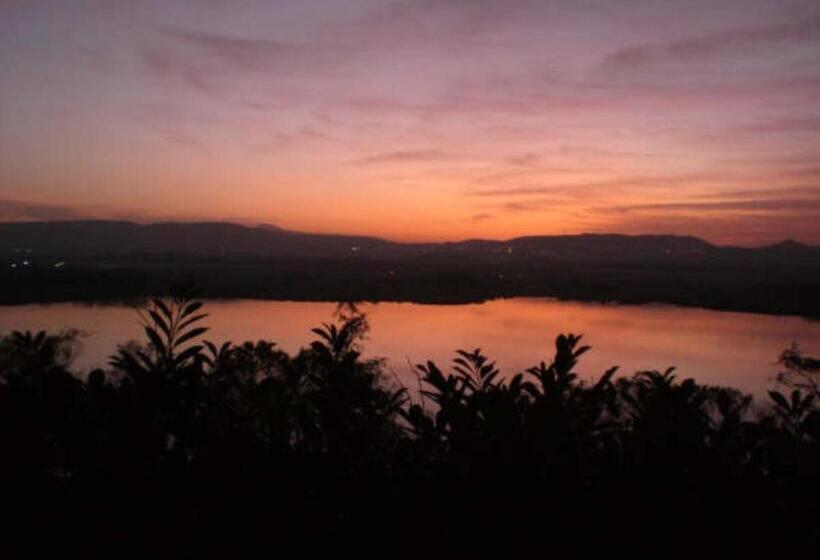 호텔 Colle Sul Lago