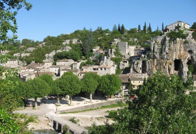 فندق Hôtel La Garenne