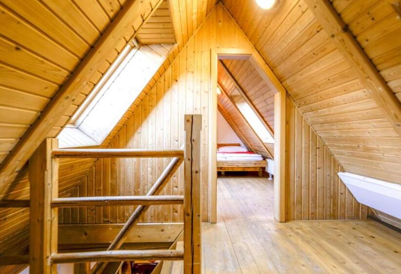 בית מלון כפרי Leyla