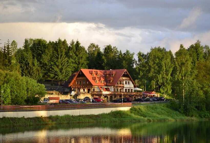 בית מלון כפרי Leyla