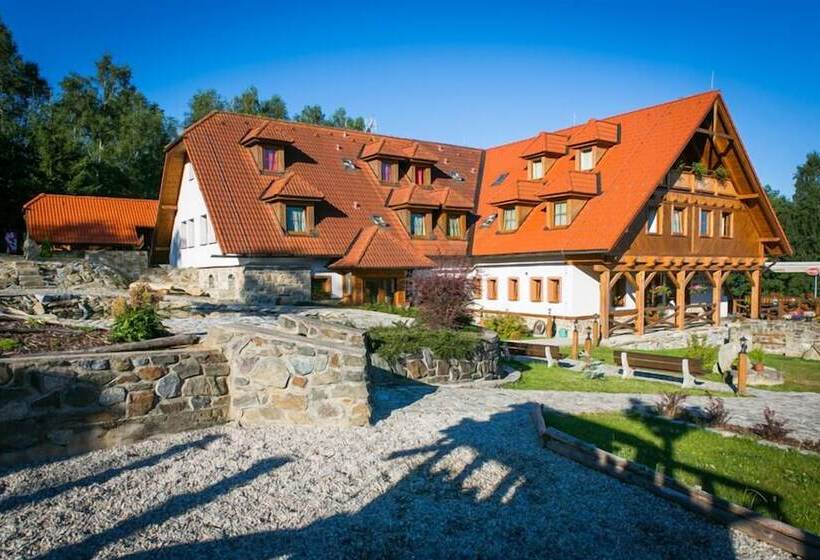 בית מלון כפרי Leyla