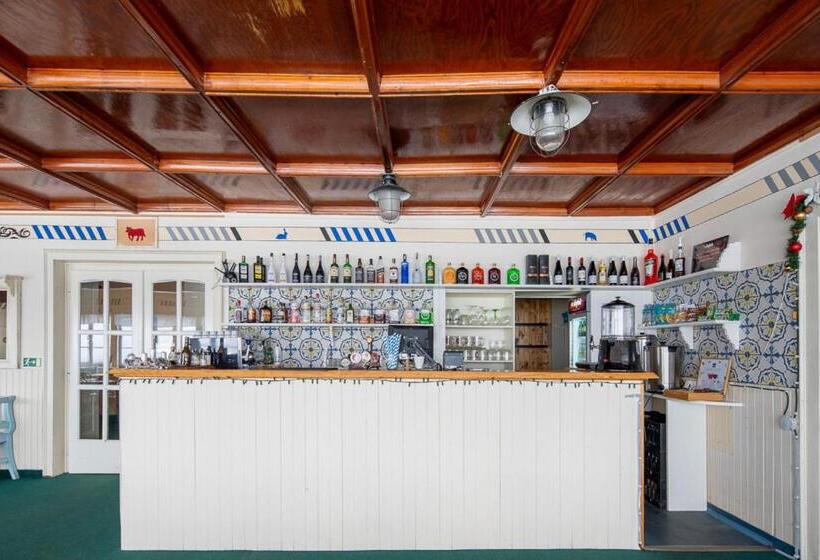 هتل Prazska Bouda