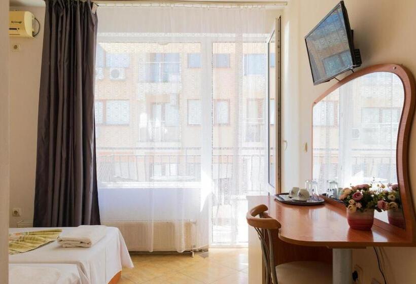 پانسیون Guest House Eos