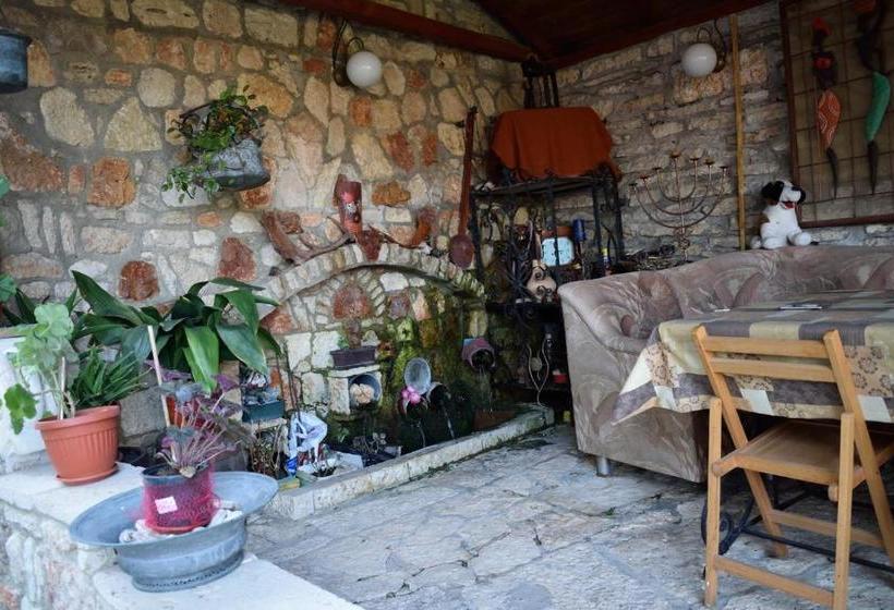 پانسیون Guest House Villa Katty