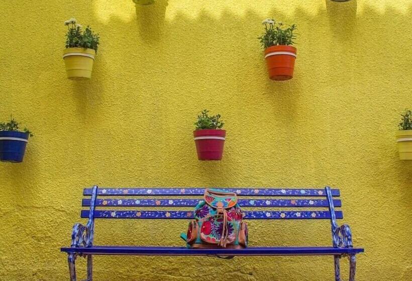 ユースホステル Hostal Tlaquepaque