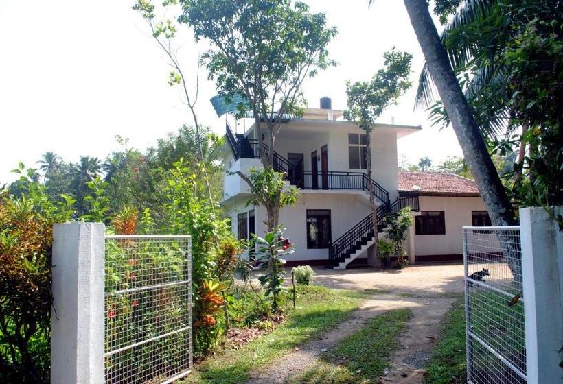 هاستل Village Villa
