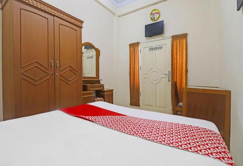 هتل Oyo Life 2899 Ardilia Kost