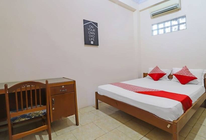 هتل Oyo Life 2899 Ardilia Kost