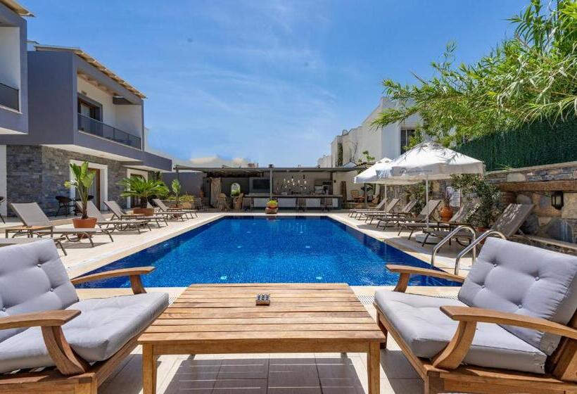 Maye Residence