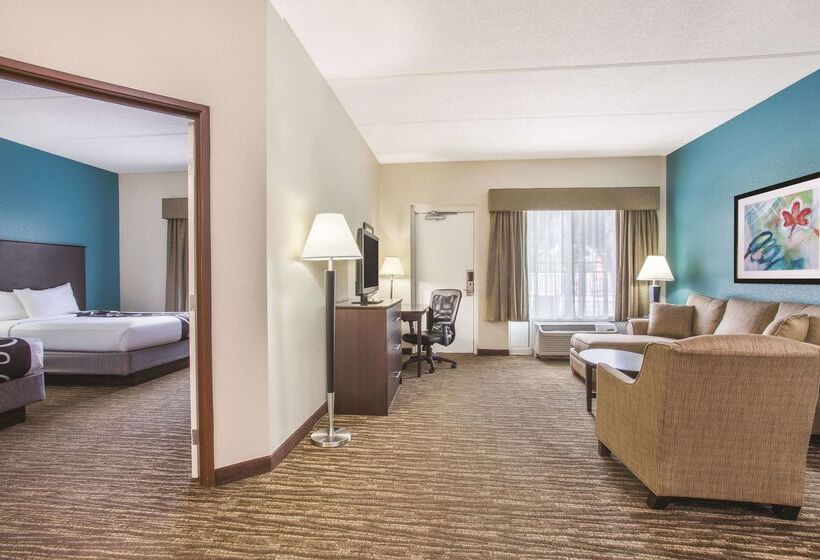 בית מלון כפרי Comfort Inn & Suites Sarasota I75