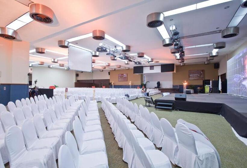 ホテル El Cid Castilla Beach