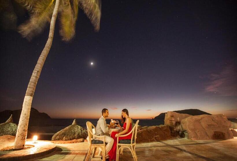 ホテル El Cid El Moro Beach