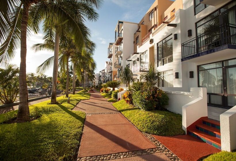 ホテル El Cid Marina Beach