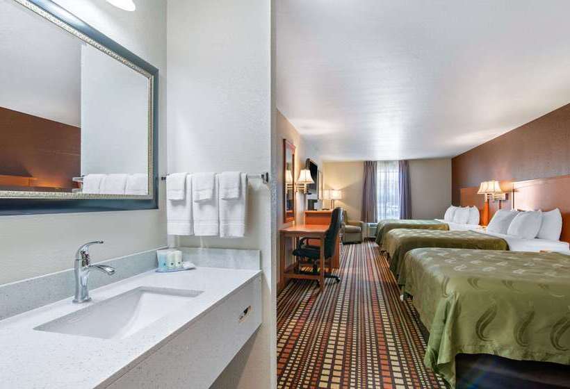 酒店 Quality Inn Kearney  Liberty