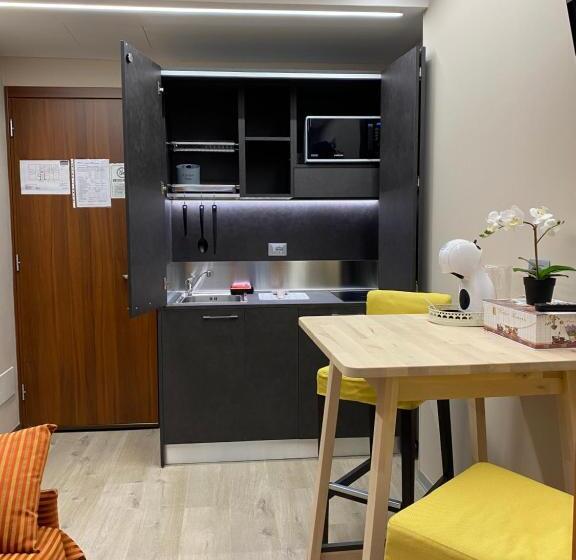 هتل Rinaldo Apartments