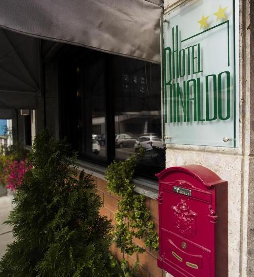 هتل Rinaldo Apartments